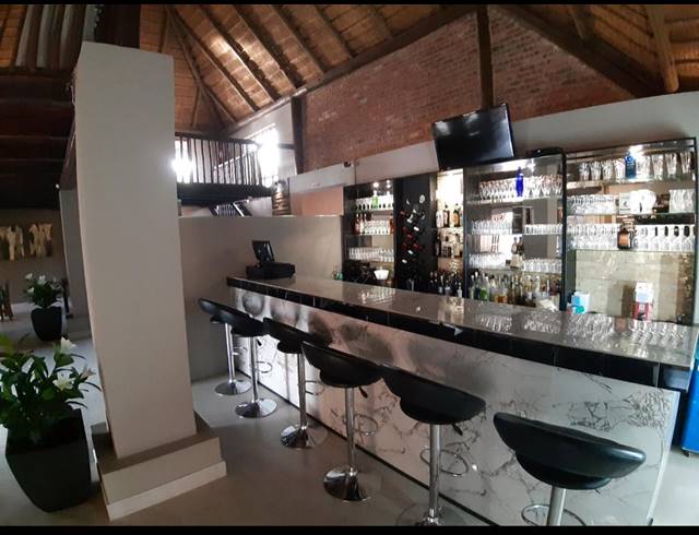 M² LODGE FOR SALE IN ZEERUST